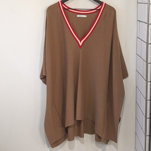 Mersea Anywhere V Neck Poncho Pullover Sweater With Color Block Trim - Picture 1 of 5
